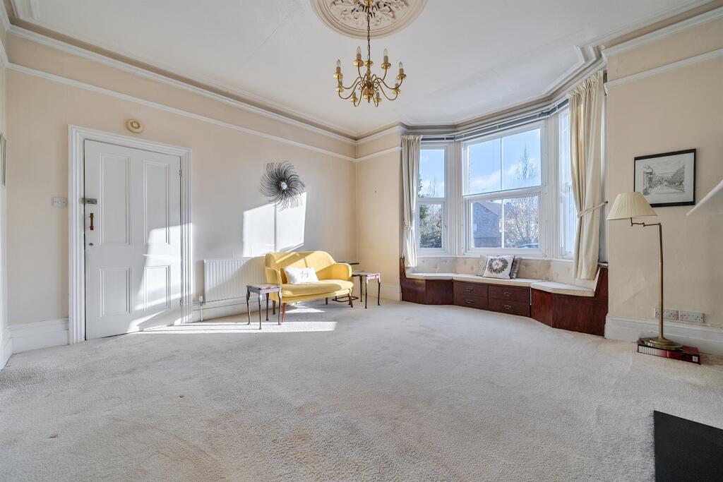 House in Maidenhead, Windsor and Maidenhead - View 4