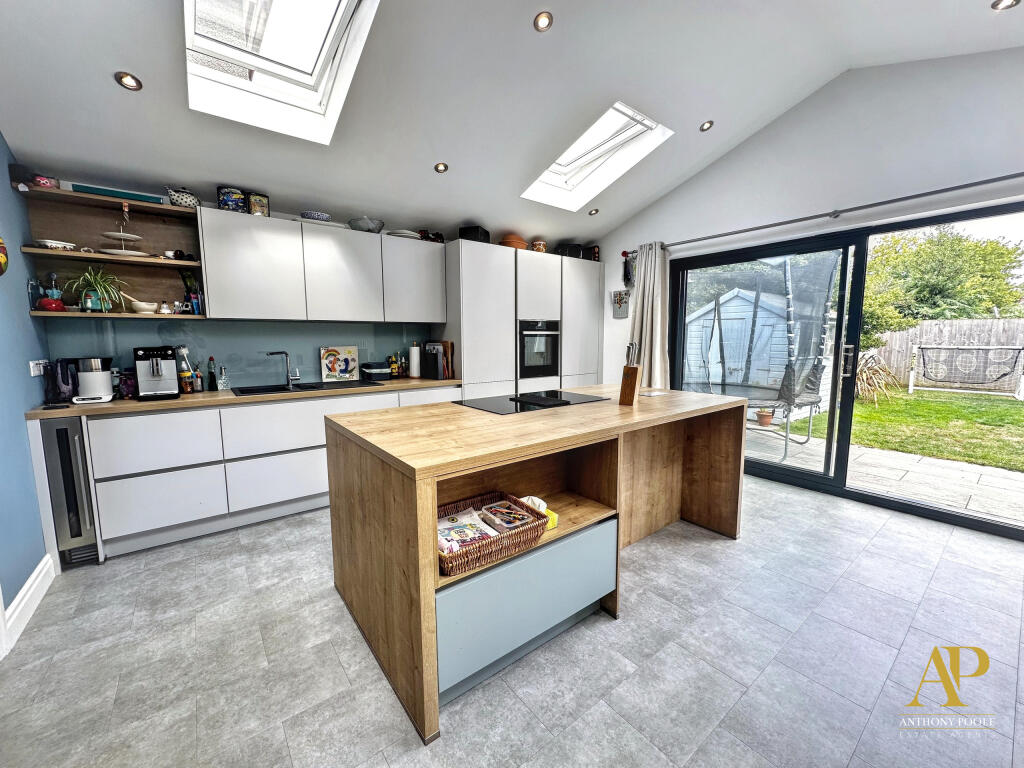 House in Cardiff - More