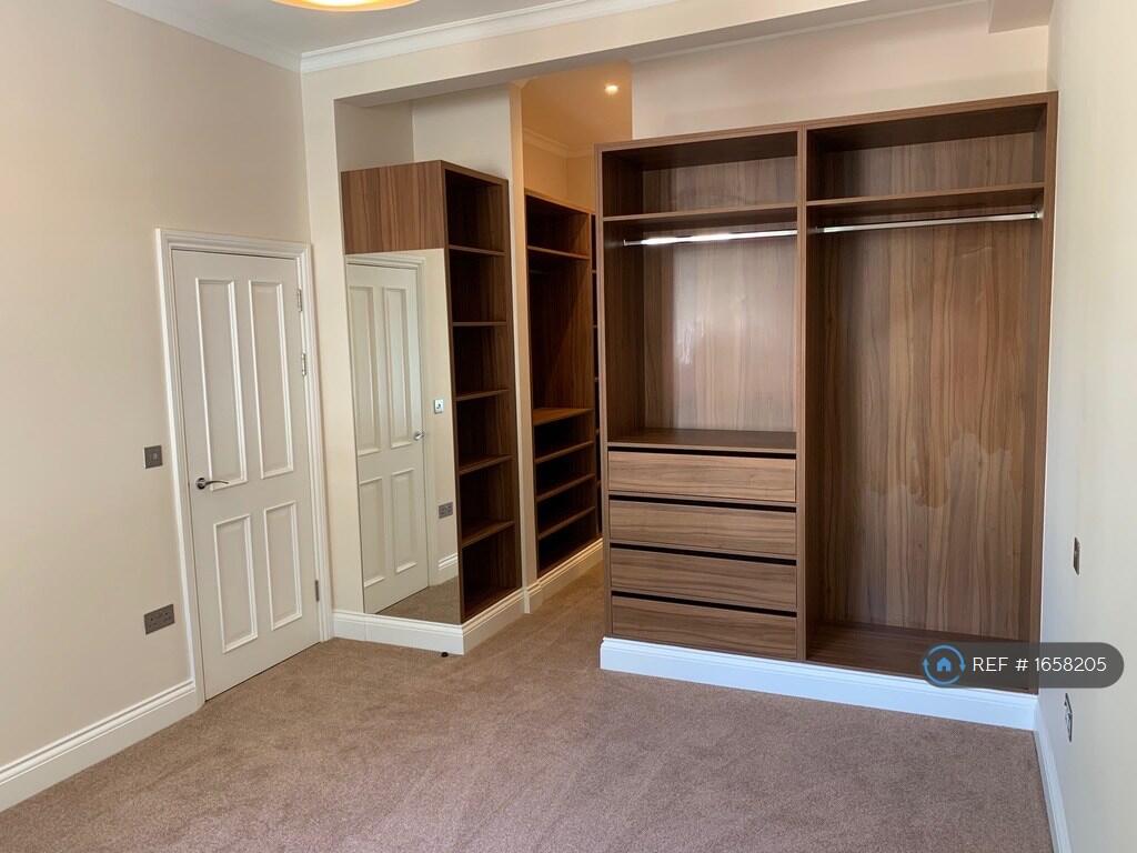 2 bedroom maisonette for rent