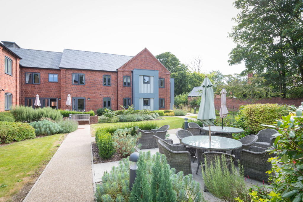 Main image of property: 20 Tyefield Place, Hadleigh