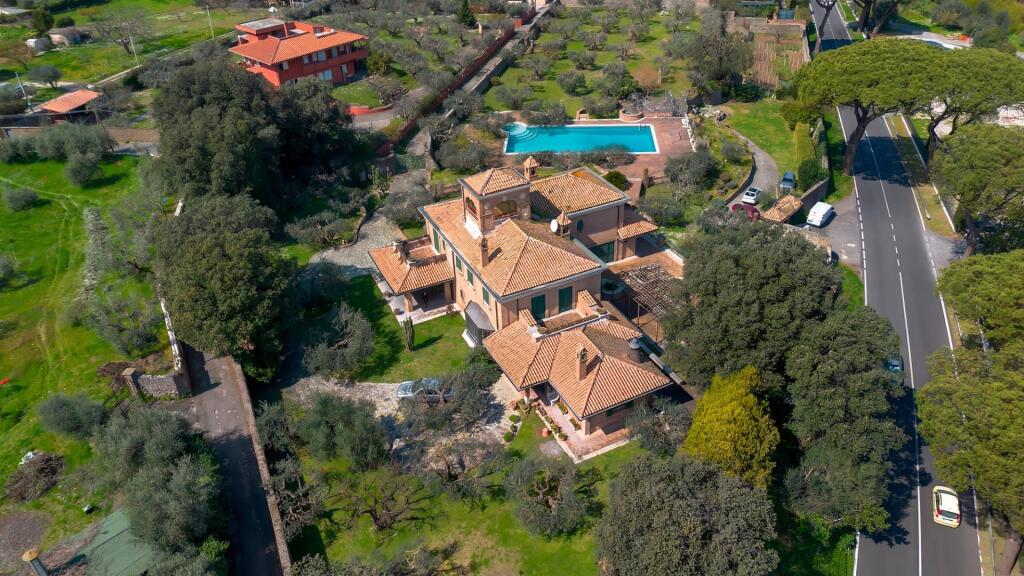 Main image of property: Lazio, Rome, Marino