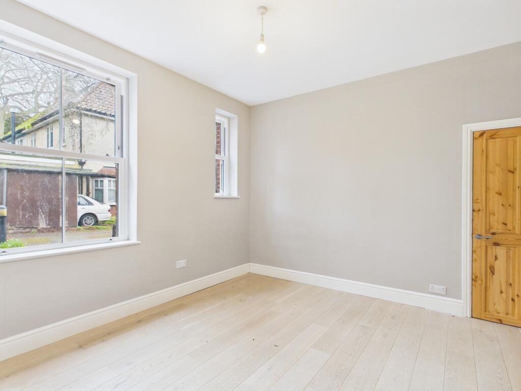 Apartment in Norwich - View 4