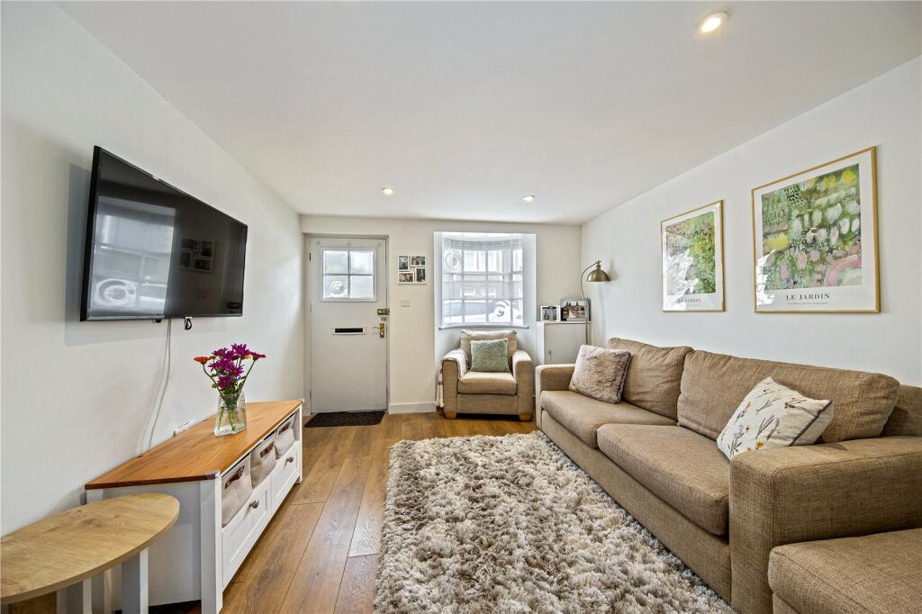 Cross Street, Hampton Hill - View 3