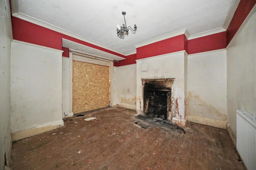 House in Wyre, Fleetwood - More