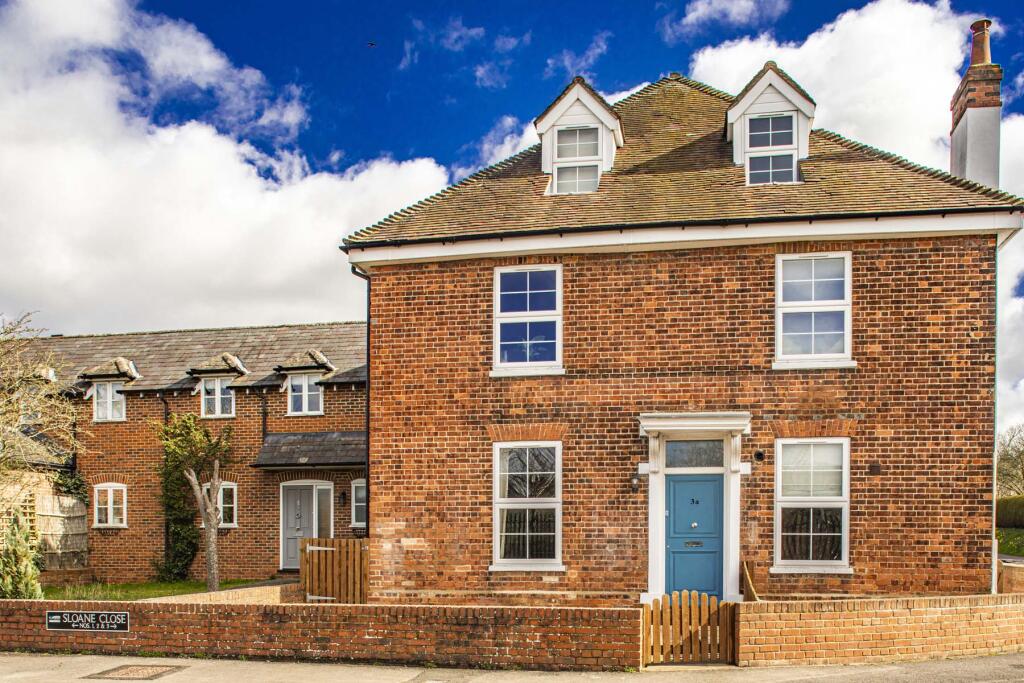 Main image of property: 3A Sloane Close, Goring on Thames