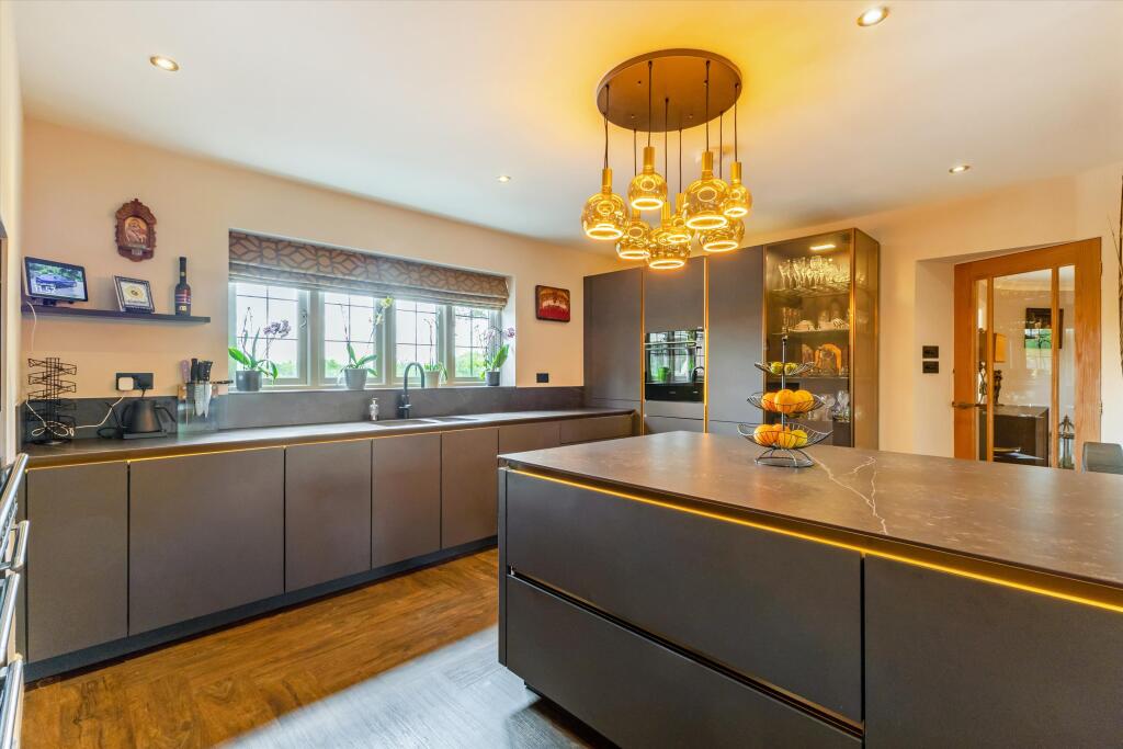 House in Warwick, Rowington - View 4