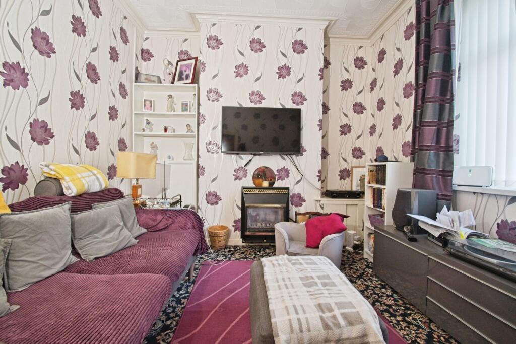 House in Cardiff, Adamsdown - View 3