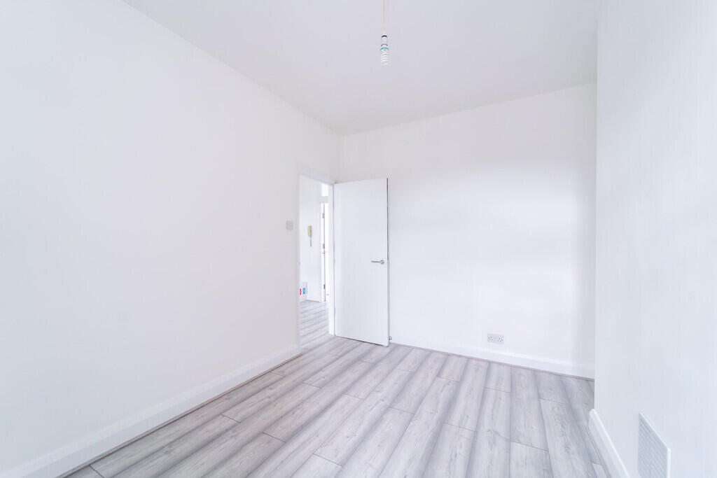 Apartment in London, Hornsey Park, Turnpike Lane - More
