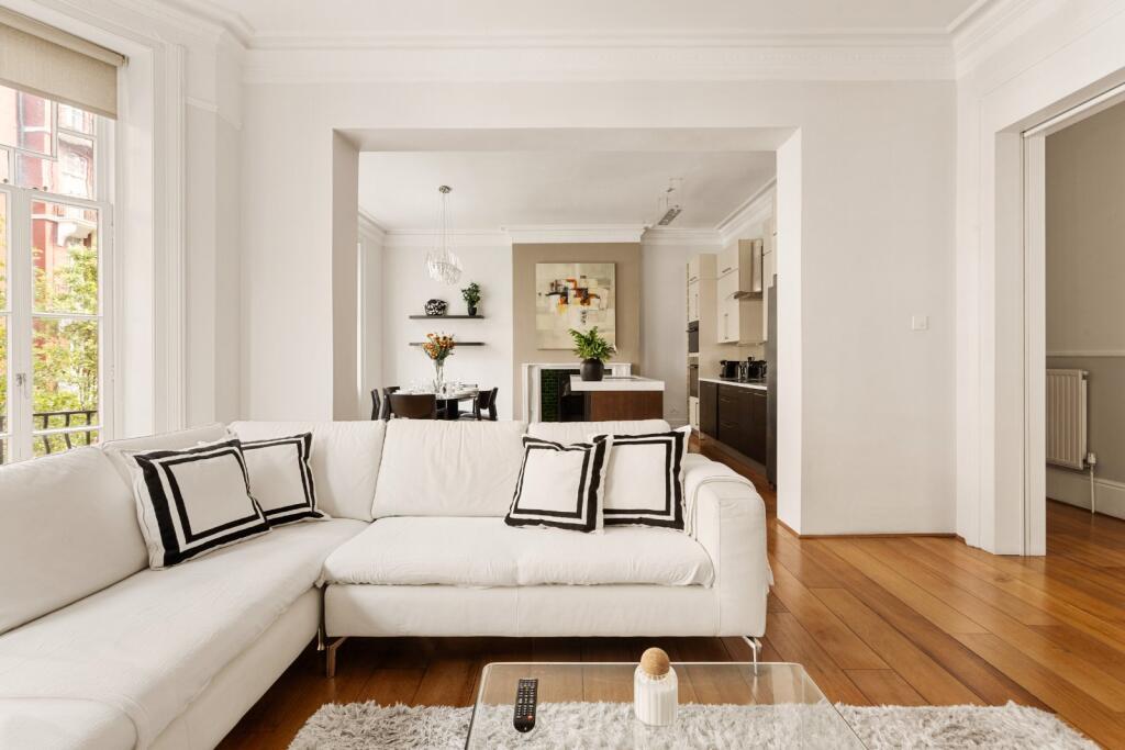 Apartment in London - View 4