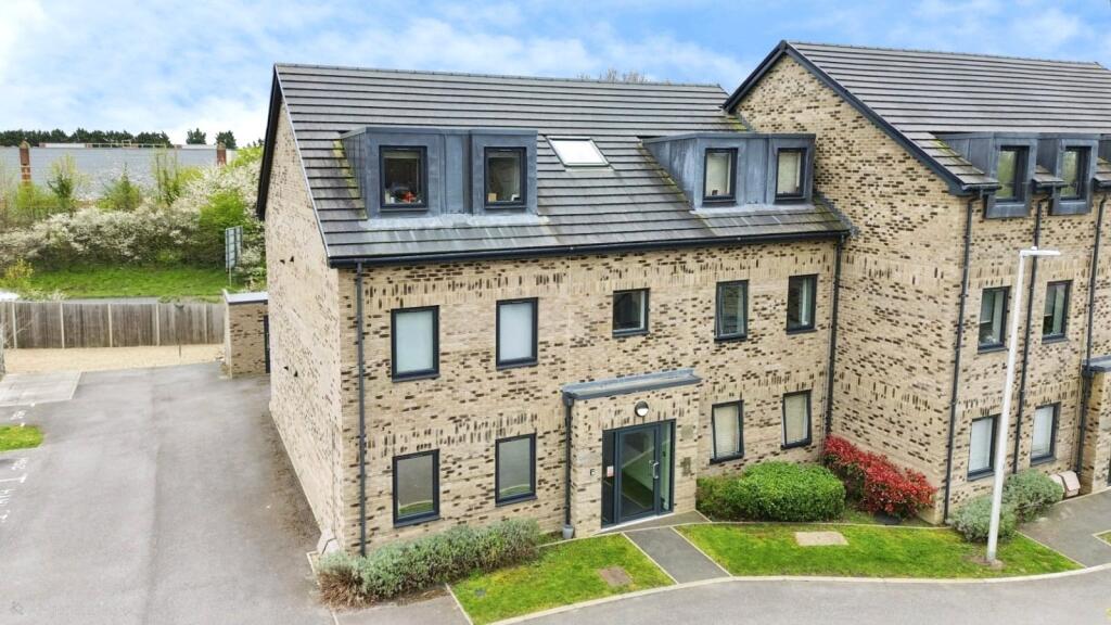 Main image of property: Steel Close, Newbury, Berkshire, RG14