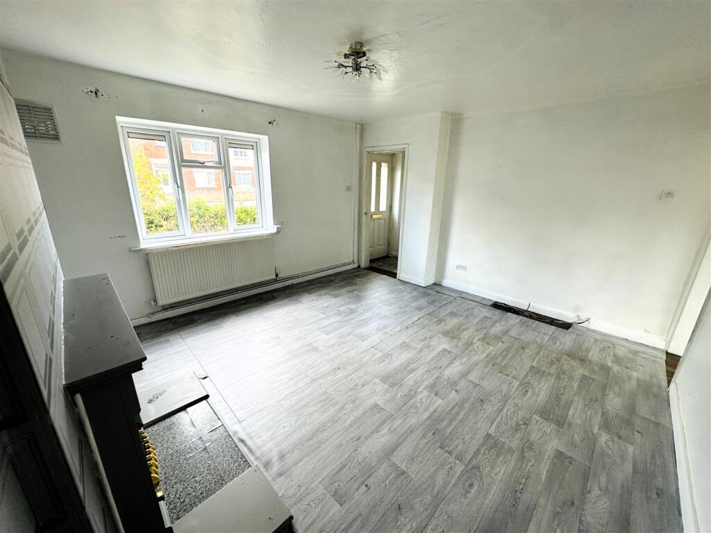 House in Doncaster, Thorne - View 5