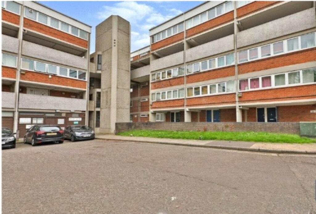 Main image of property: Suffolk Square, Norwich