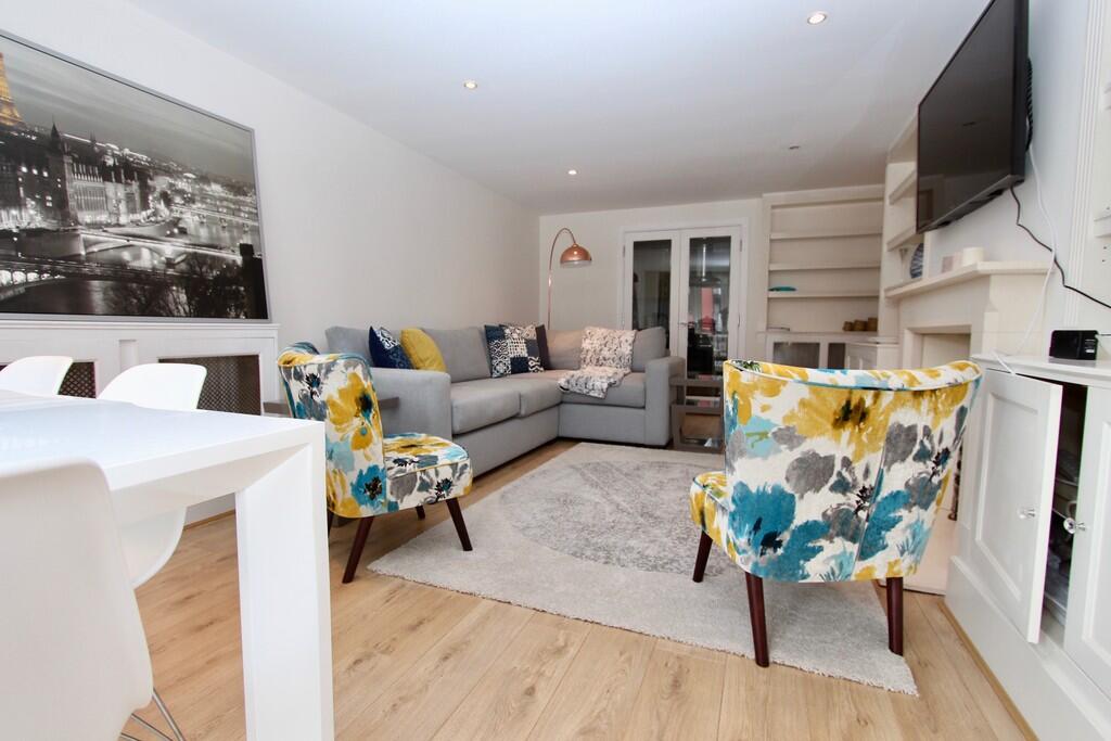 Apartment in London, Surbiton - More