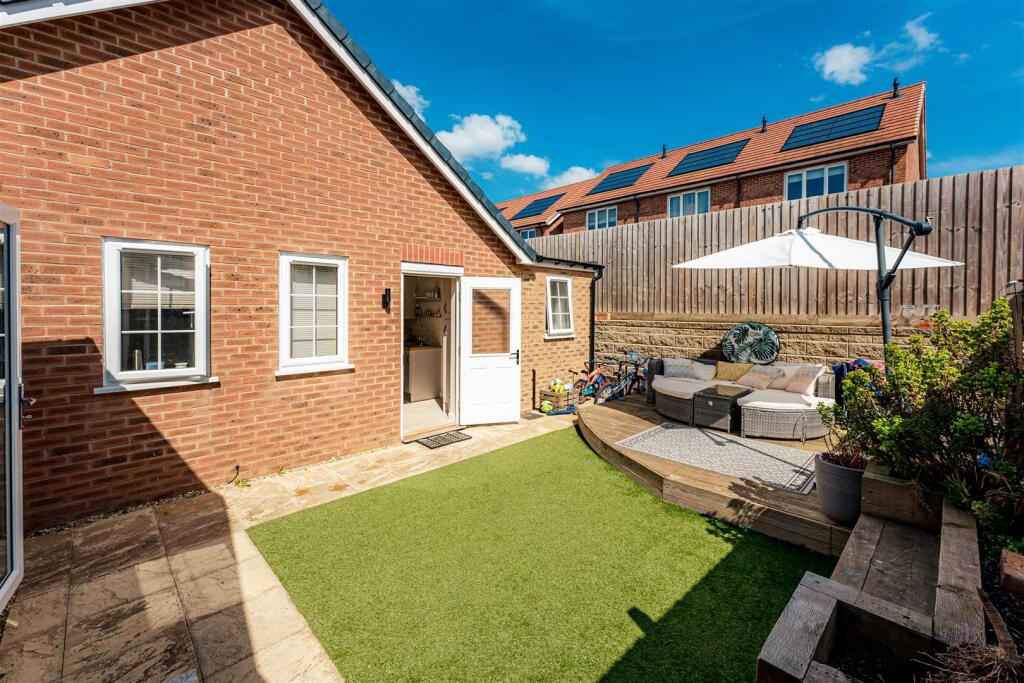House in Barton Seagrave, North Northamptonshire - View 6