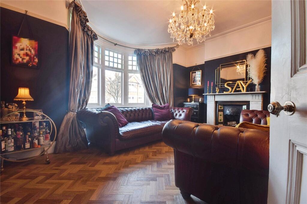 Dunvegan Road, London, SE9 photo 3