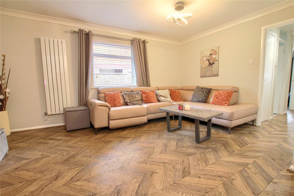 House in Thornaby-on-Tees, Stainsby Hill, Thornaby - More