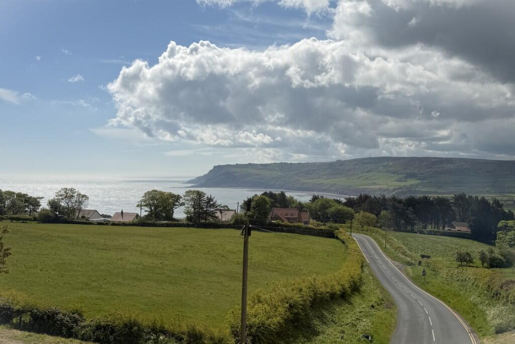 Cross Keld, Whitby Road, Robin Hoods Bay, YO22 4PE photo 2