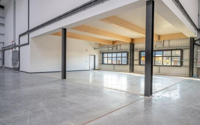 UNIT 1B WATCHMOOR POINT CAMBERLEY_052.jpg