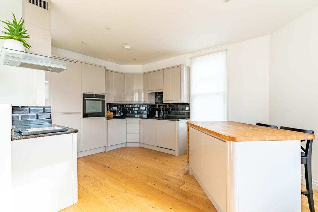 Additional image 4 of Sovereign Way, St. Albans, Hertfordshire, AL3