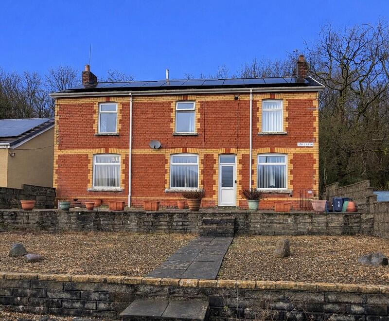 Main image of property: Lon Y Bryn, Glynneath, Neath, Neath Port Talbot.