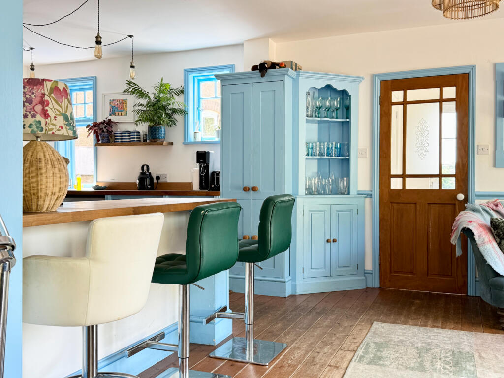 Main image of property: Olivers Close, Potten End, Berkhamsted