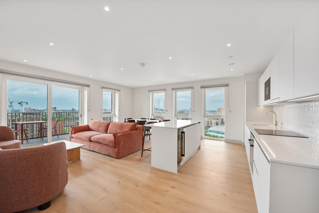 Main image of property: The Draper, Duxford Tower, Colindale, NW9 4GN