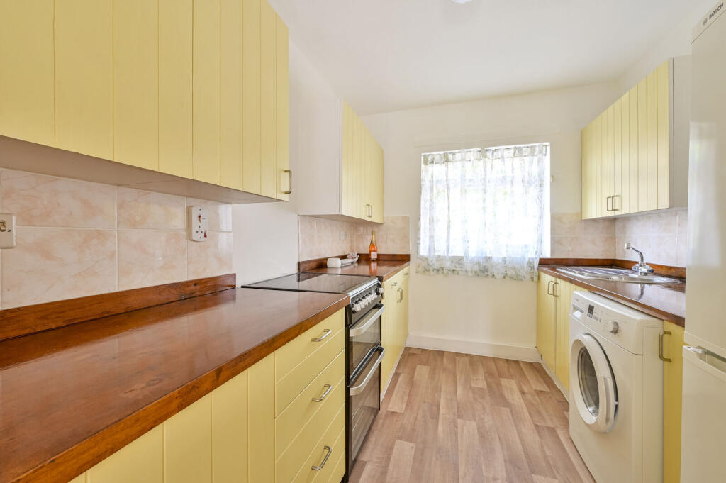 Apartment in London - View 4