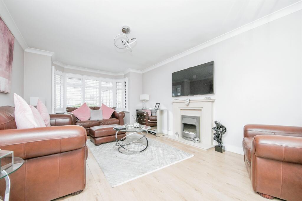 3-bed bungalow on Victoria Road, Clacton-On-Sea, £425,000