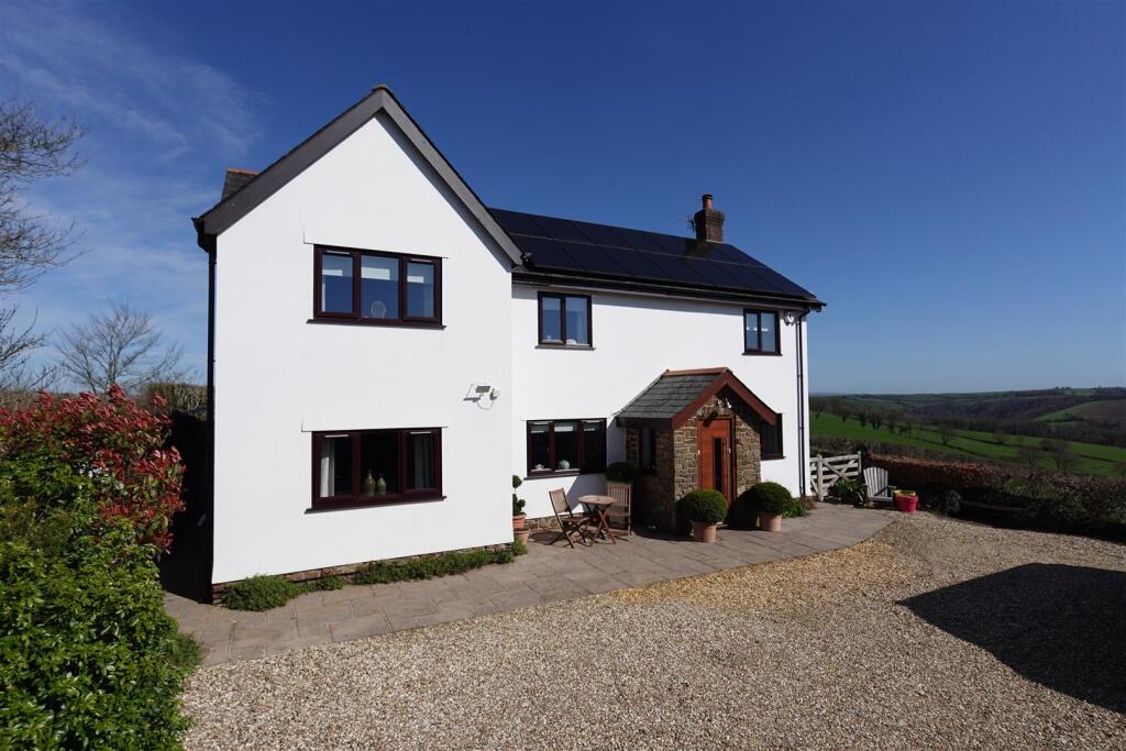 Main image of property: Chittlehamholt