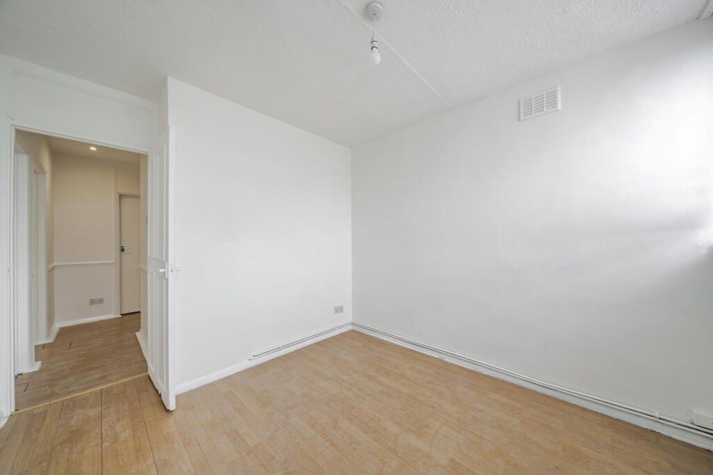 Baring Road, London, SE12 photo 4