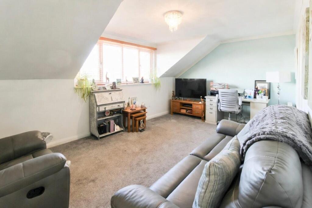 Apartment in Rochford, Hawkwell - View 2