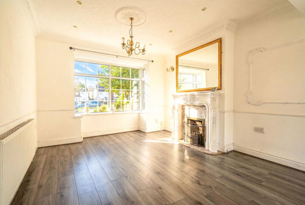 House in Birmingham, Hall Green - View 2