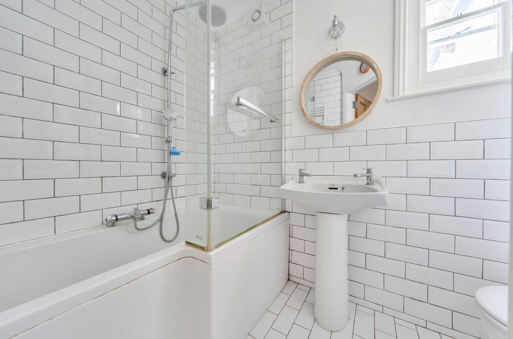 House in Worthing, West Worthing - More