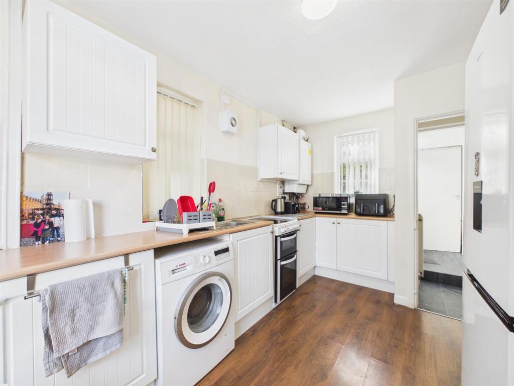 House in Wirral, Liverpool City Region - More