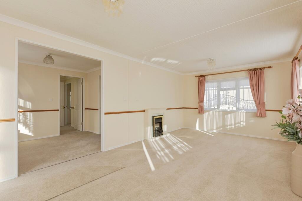 Kaysland Park, London Road, West Kingsdown, Sevenoaks, TN15 - More