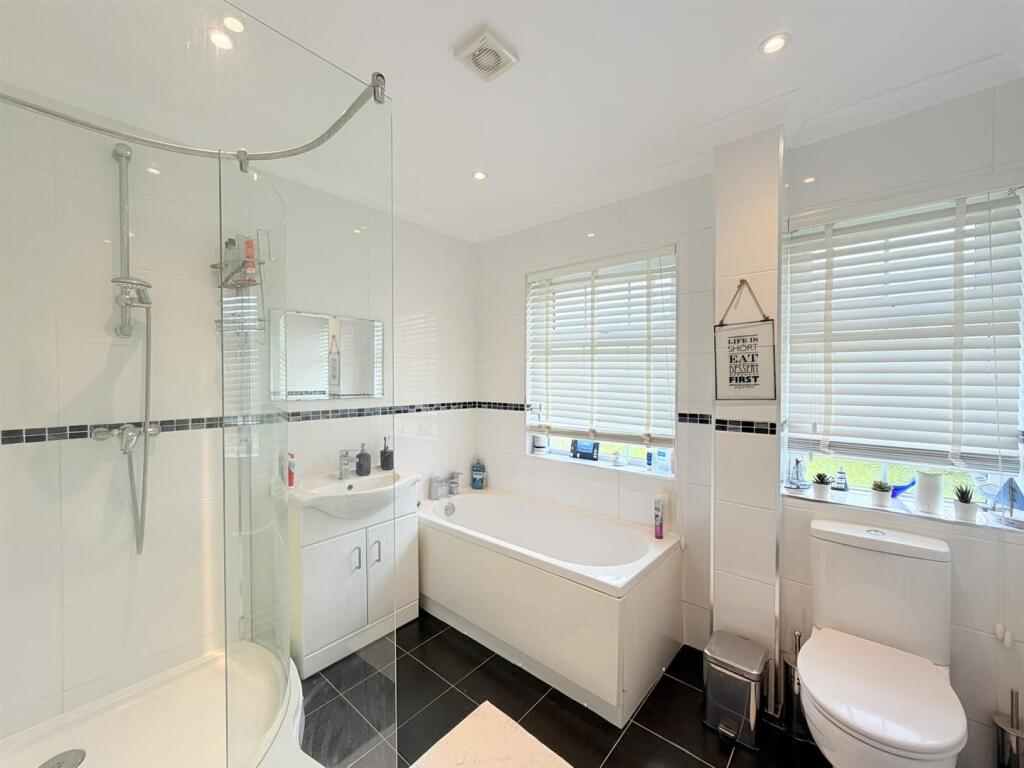 Poynings Close, Seaford photo 5