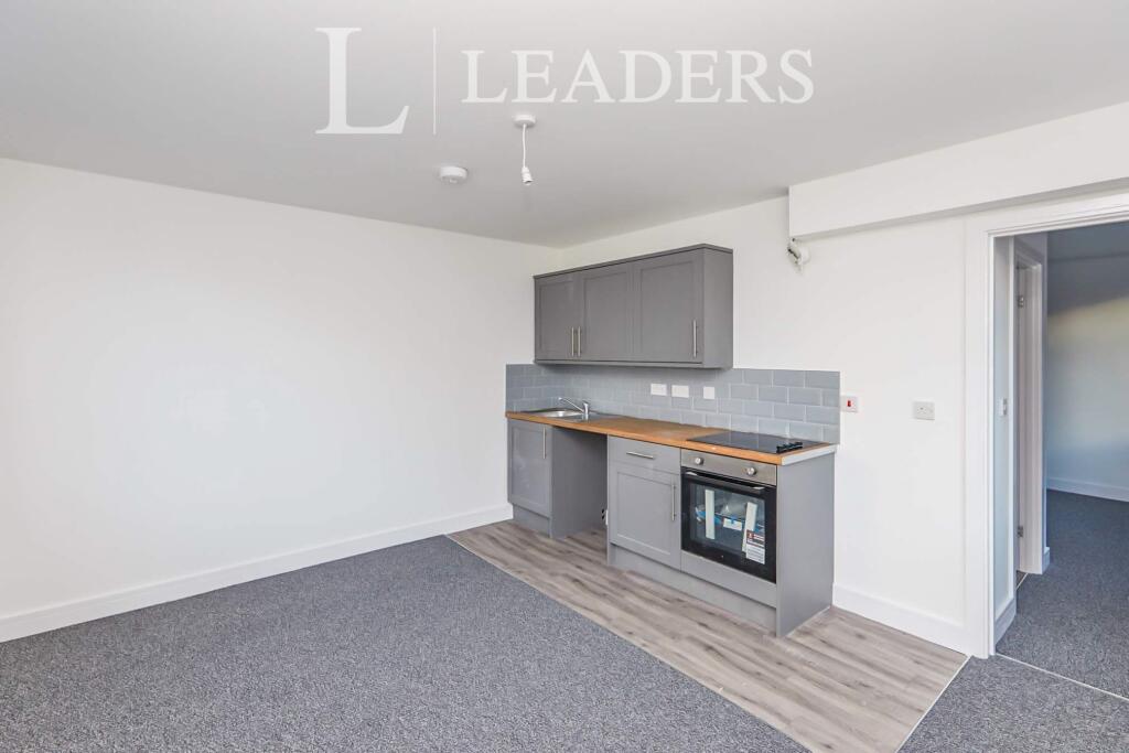 Apartment in Derby - View 3