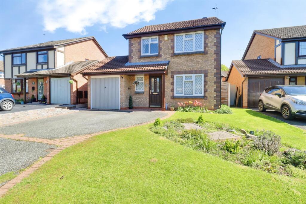 Main image of property: Westbury Close, Crewe