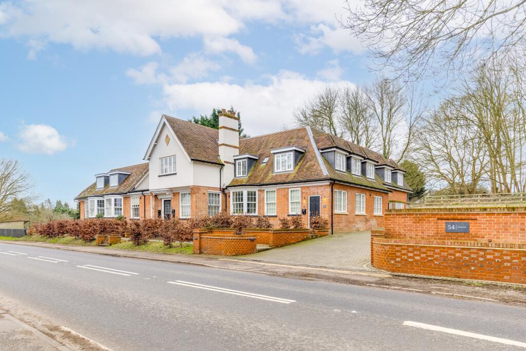 Main image of property: Beecholme, 54 Codicote Road, Welwyn, AL6