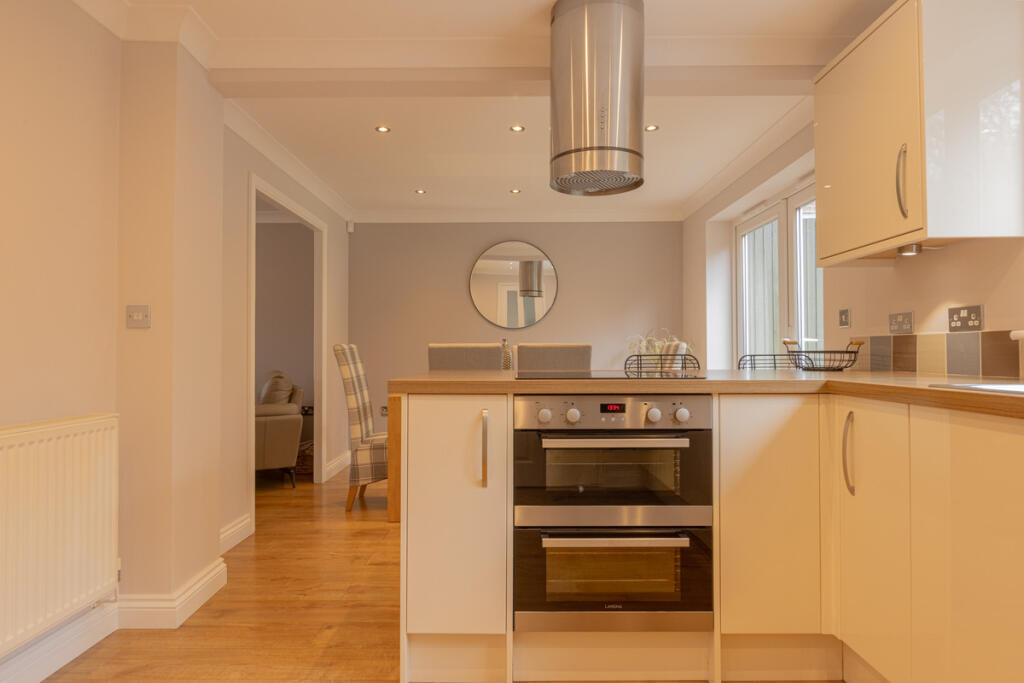 Burnet Drive, Blackwood, NP12 - View 2
