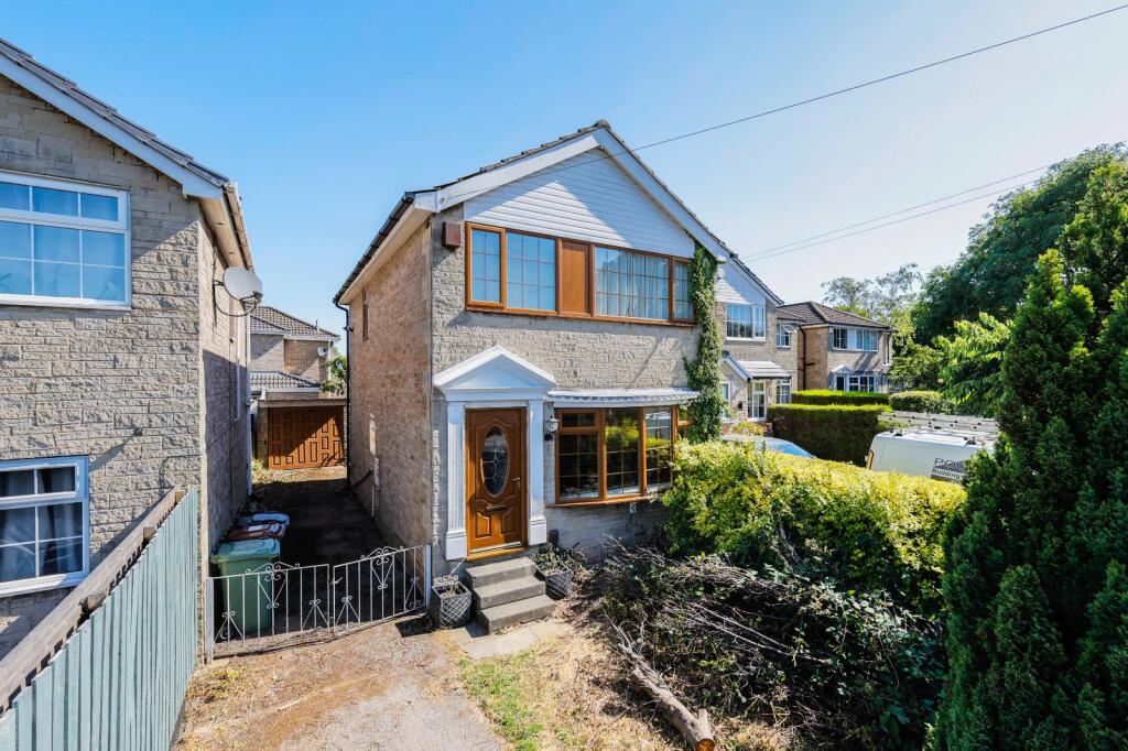Main image of property: Clover Court, Calverley, Pudsey, West Yorkshire, LS28