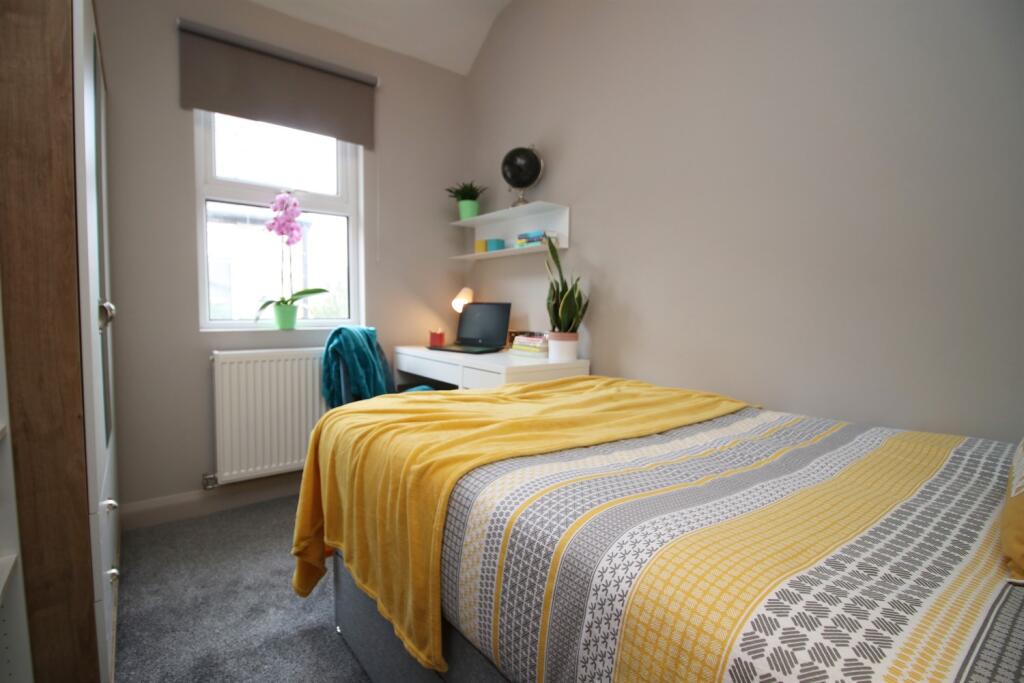 Main image of property: Splott Road, Cardiff
