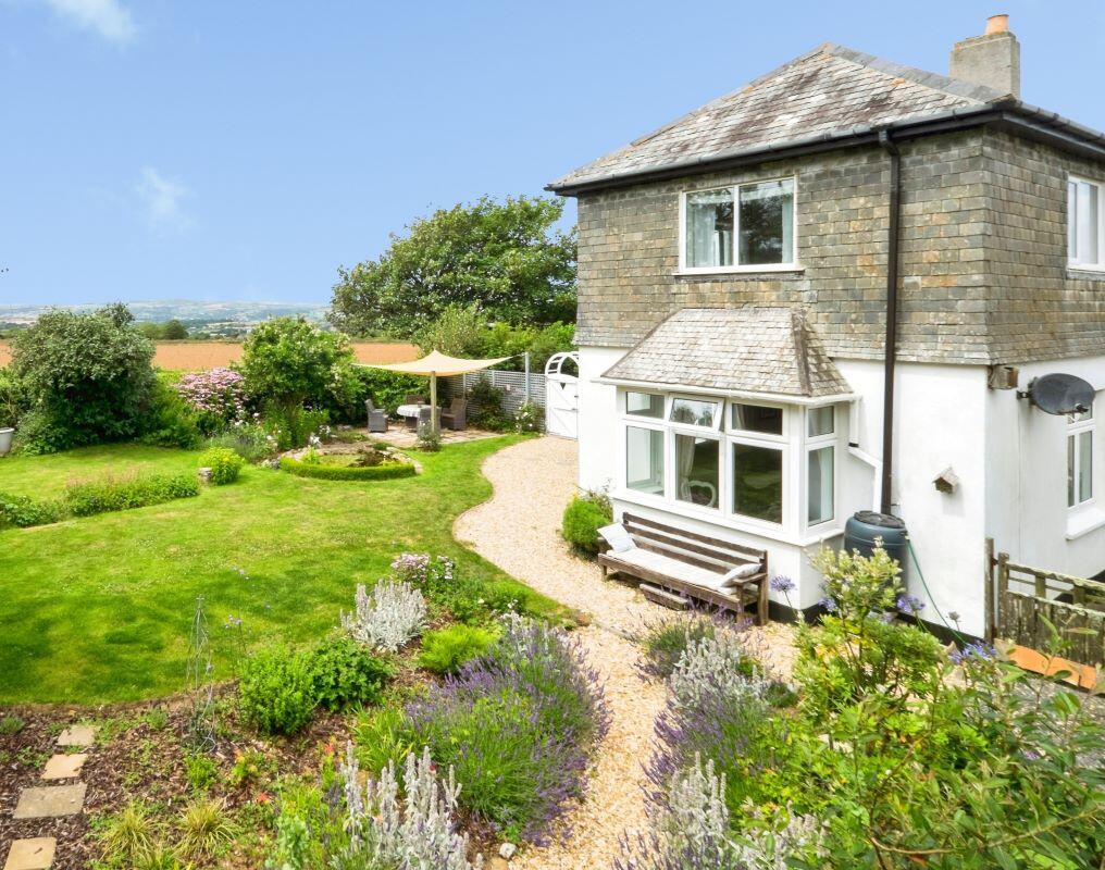House in Truro - View 5