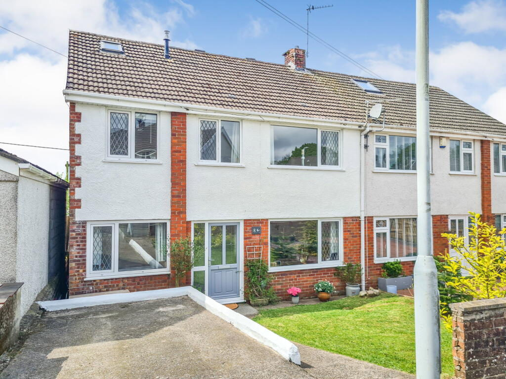 Main image of property: Pantydwr, Three Crosses, Swansea, SA4 3PG
