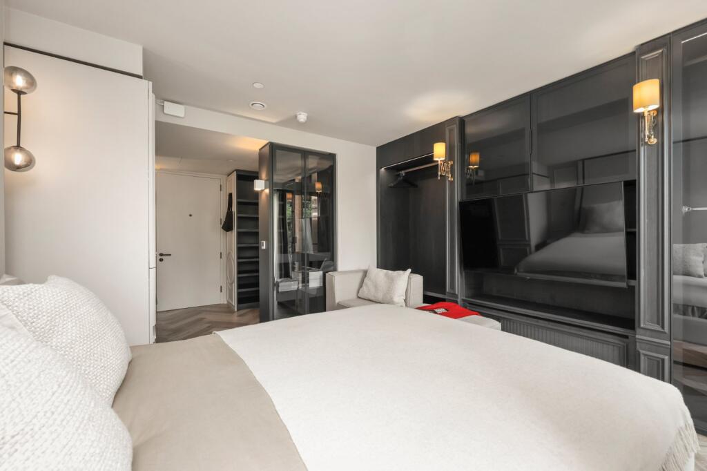 Studio flat for rent