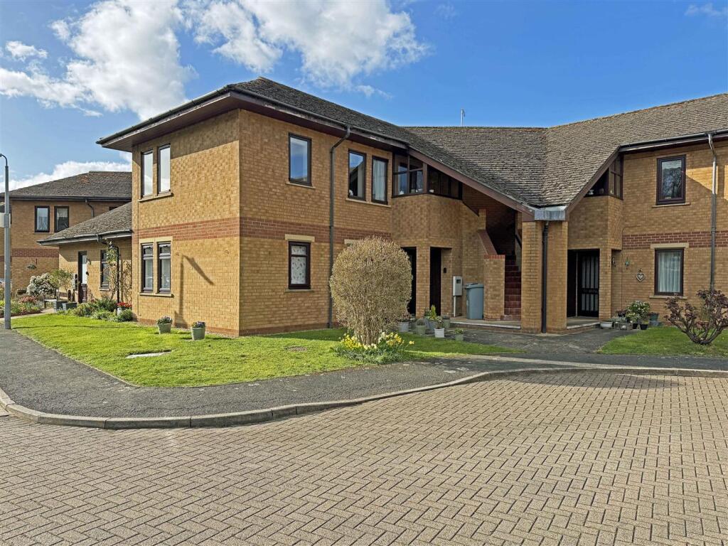 Main image of property: Welland Mews, Stamford