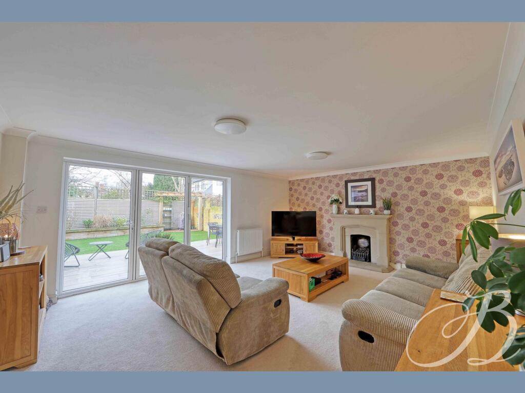 Sutton Road, Cookham, SL6 photo 3