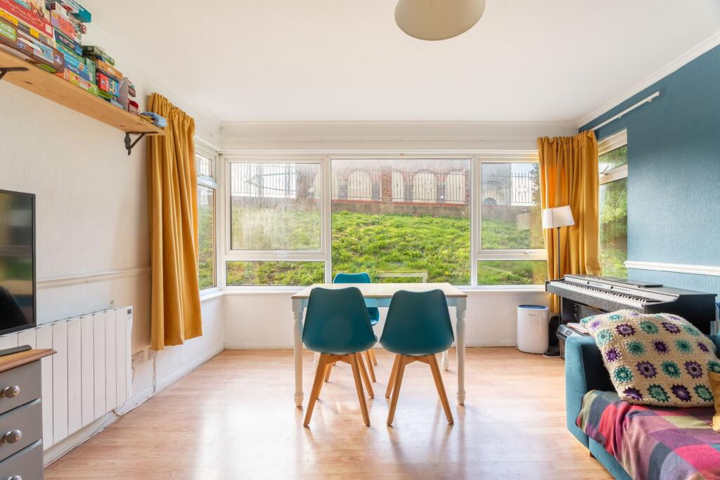 Roedean Court, Brighton photo 3