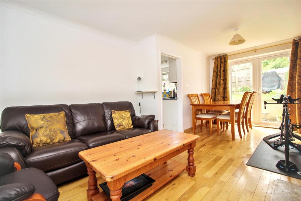 Brockley Close, Tilehurst, Reading – pohled 6