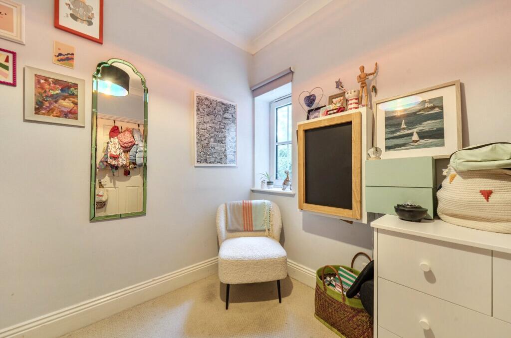 Apartment in London - View 5